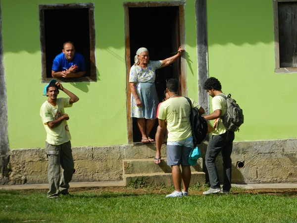 A iniciativa motiva voluntários a atuarem pela preservação e educação ambiental