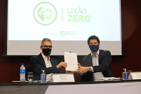 Romeu_Zema_e_ministro_do_Meio_Ambiente_lançam_edital_do_lixão_zero_em_MG